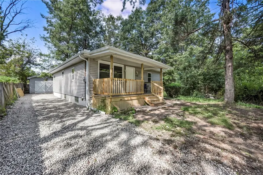 3538 Albany Avenue, Lorain, OH 44055 - #3
