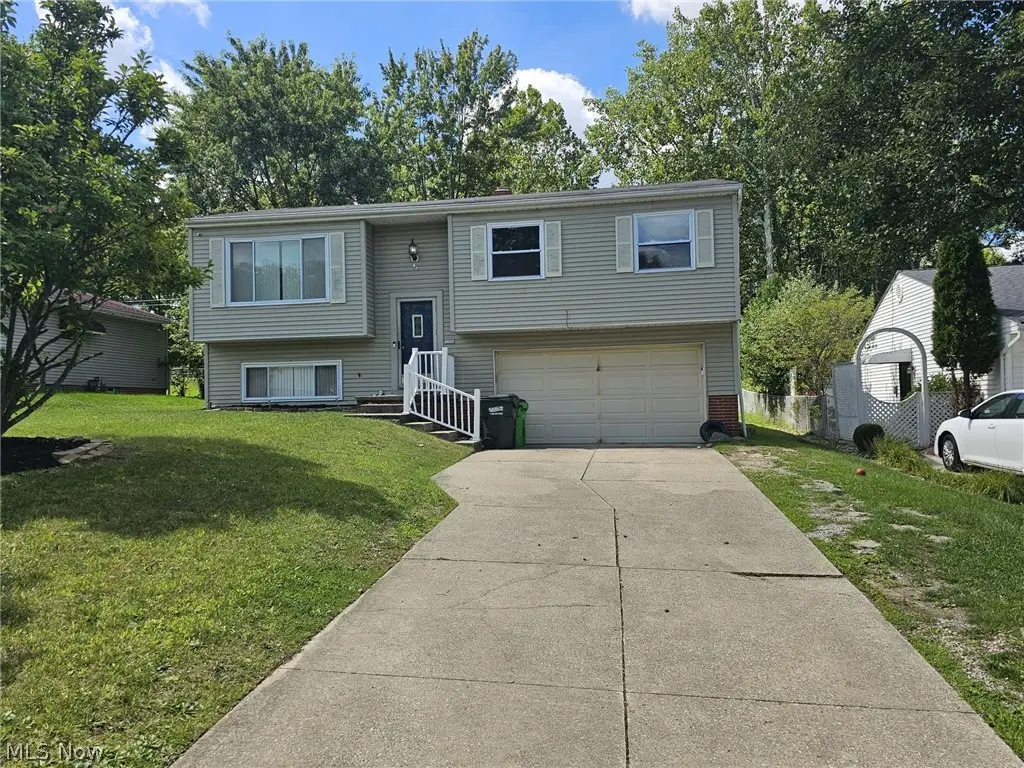 6698 Hedgeline, Bedford Heights, OH 44146 - #1