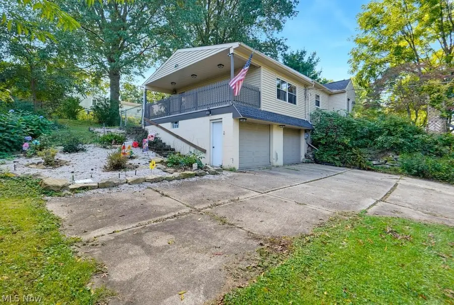 1170 Auburn Avenue, Barberton, OH 44203 - #2
