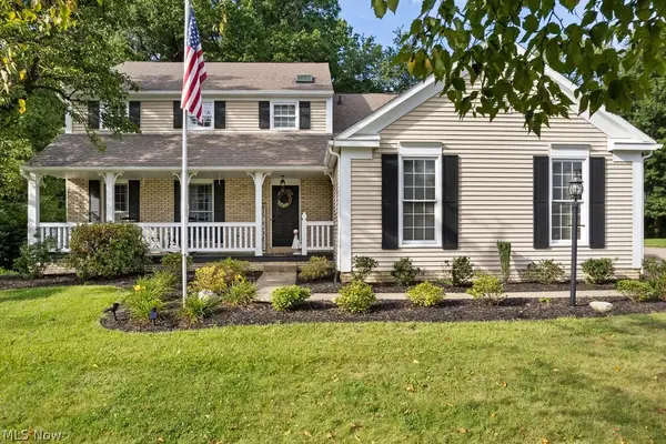 3597 Stratavon Nw Drive, North Canton, OH 44720