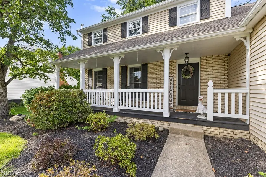 3597 Stratavon Nw Drive, North Canton, OH 44720 - #3