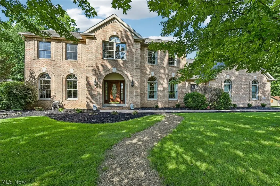 2905 Cedarwood Drive, Alliance, OH 44601 - #1