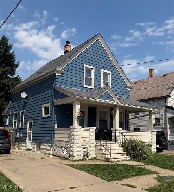 3930 Poe Avenue, Cleveland, OH 44109