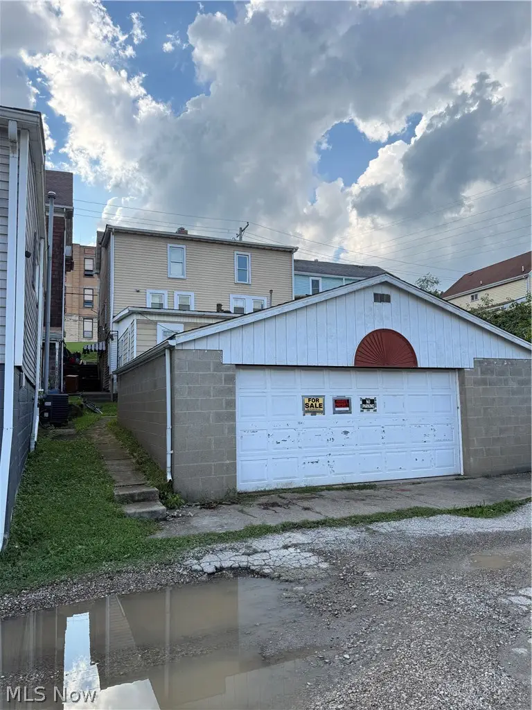 3412 & 3414 Monroe Street, Bellaire, OH 43906 - #2