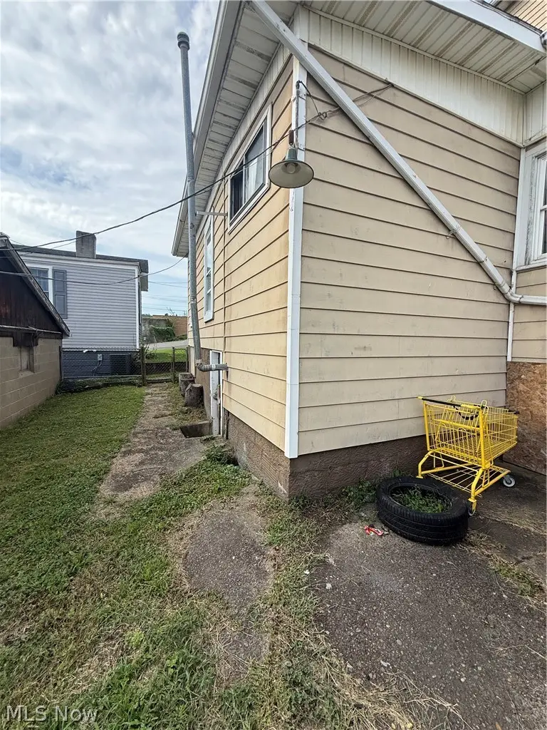 3412 & 3414 Monroe Street, Bellaire, OH 43906 - #3