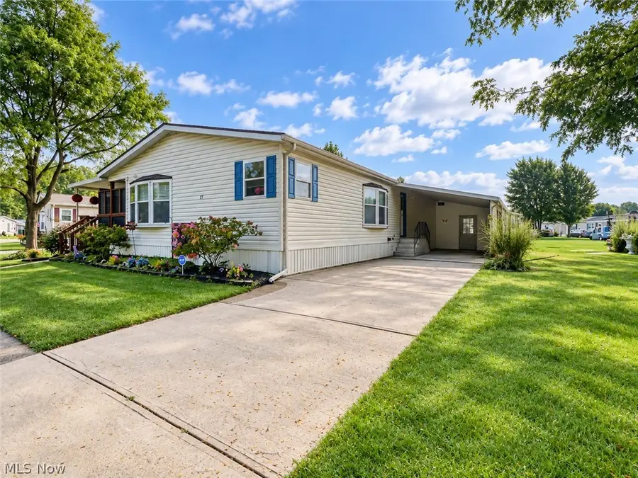78 Periwinkle Drive, Olmsted, OH 44138 - #3