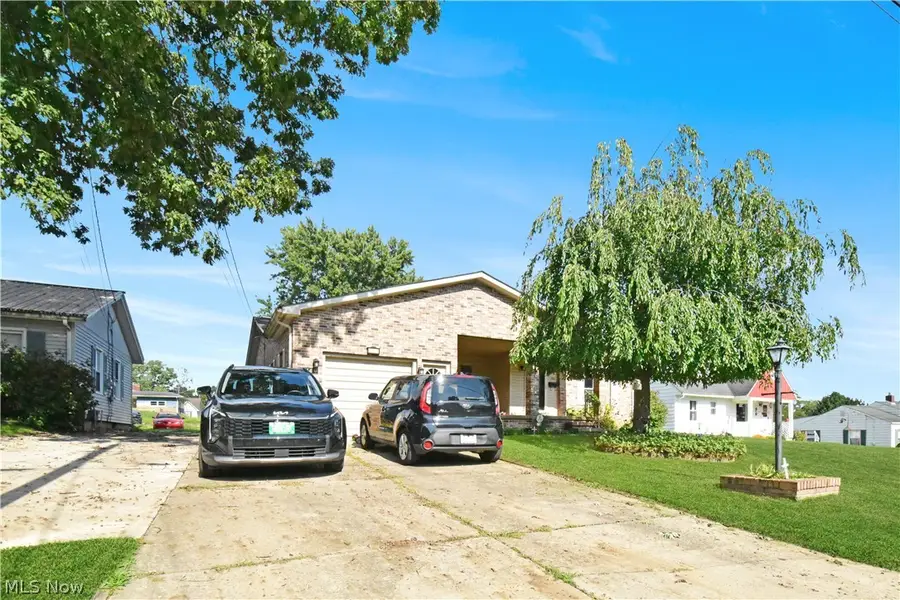 714 Sunset Drive, Lisbon, OH 44432 - #3