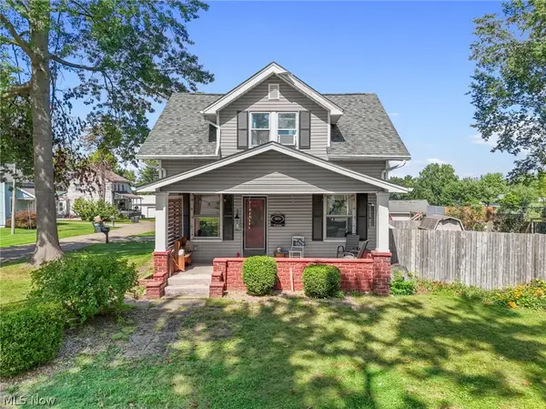 3051 Perrydale Nw Street, Uniontown, OH 44685