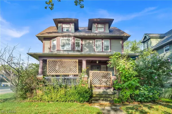 2234 West Boulevard, Cleveland, OH 44102