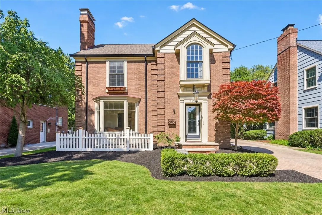 21158 Maplewood Avenue, Rocky River, OH 44116 - #1