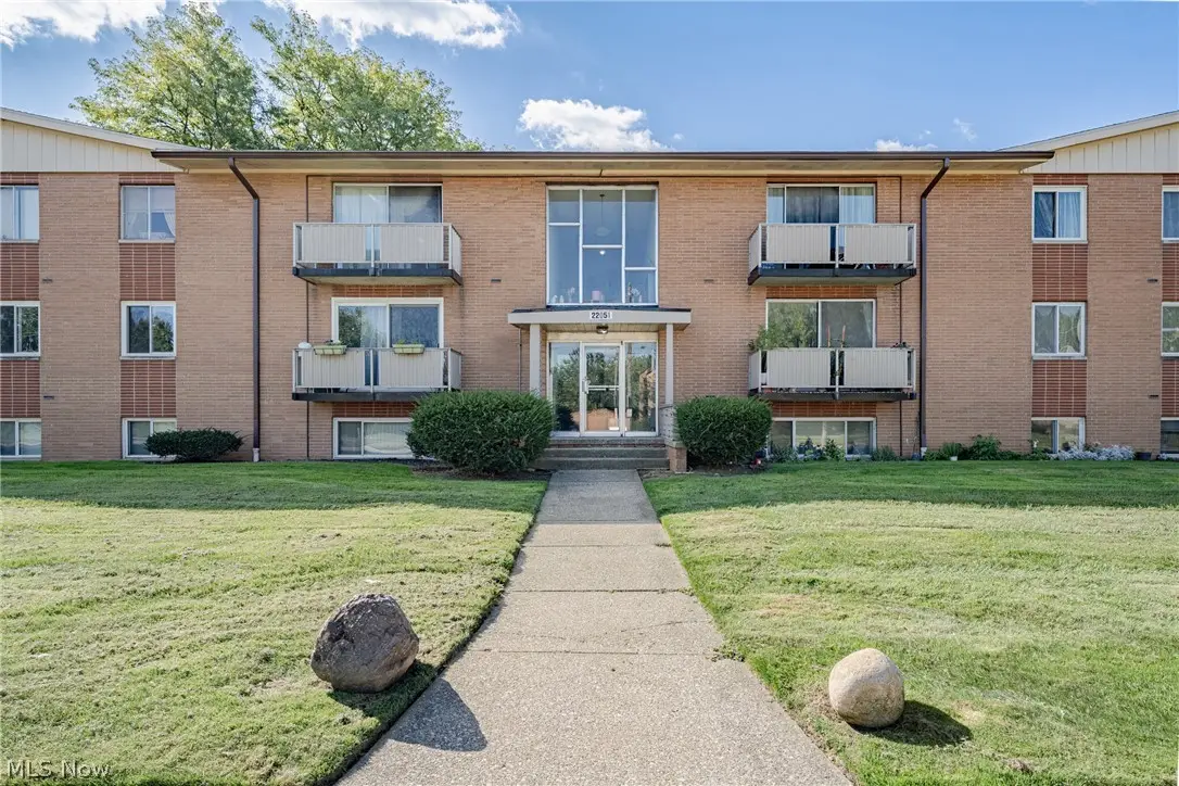 22051 River Oaks Drive #B11, Rocky River, OH 44116 - #1