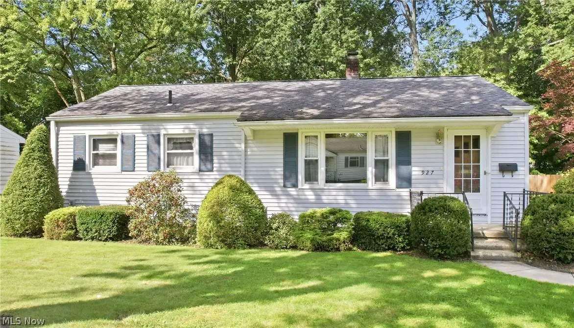 927 Barclay Avenue, Salem, OH 44460 - #1