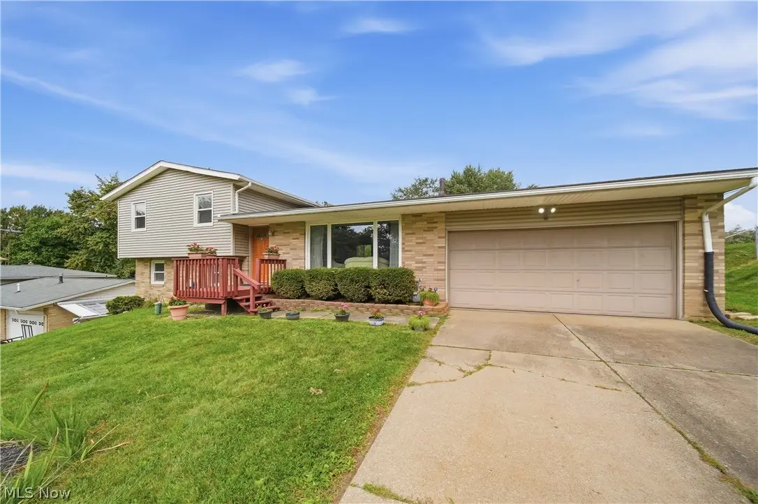 3707 Dauphin Ne Drive, Canton, OH 44721 - #1