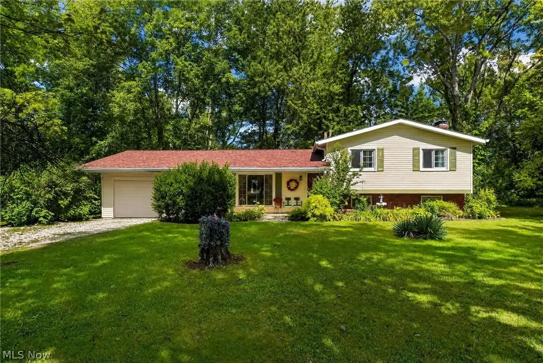 8910 Crackel Road, Chagrin Falls, OH 44023 - #1