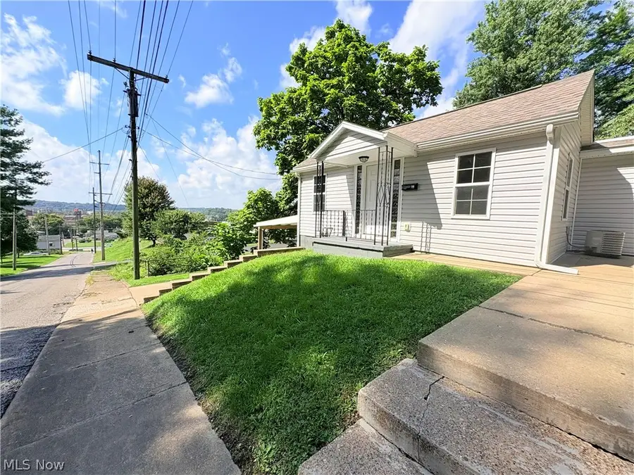 971 Eastman Street, Zanesville, OH 43701 - #3