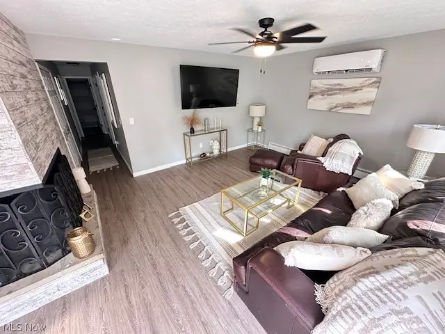 5479 Mooreland Avenue, Mentor On The Lake, OH 44060 - #3