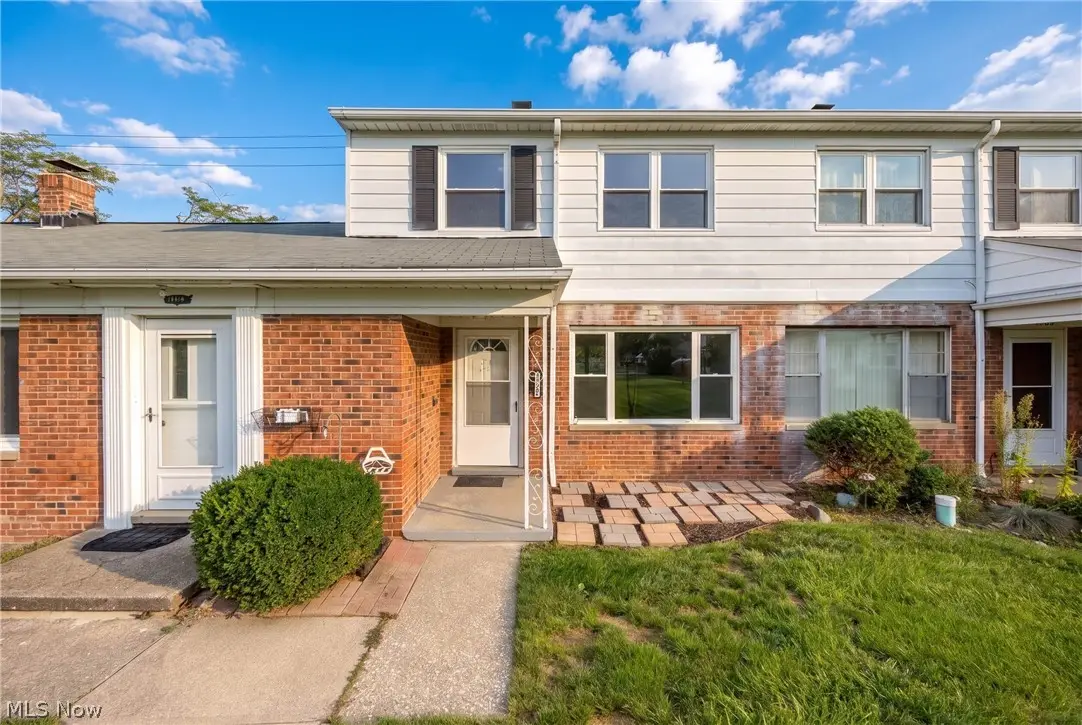 10366 Manorford Drive, Parma Heights, OH 44130 - #1