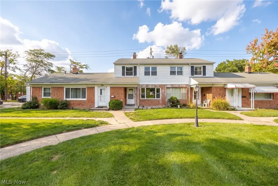 10366 Manorford Drive, Parma Heights, OH 44130 - #3