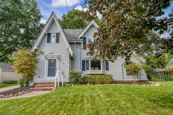 1721 Grant Avenue, Cuyahoga Falls, OH 44223