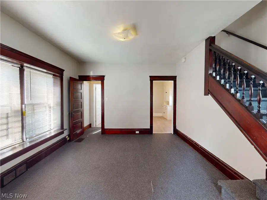 476 Rentschler Street, Akron, OH 44304 - #3