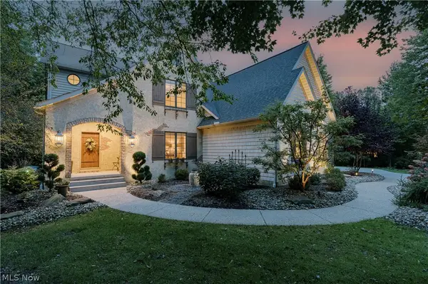 7734 Bainbridge Road, Chagrin Falls, OH 44023