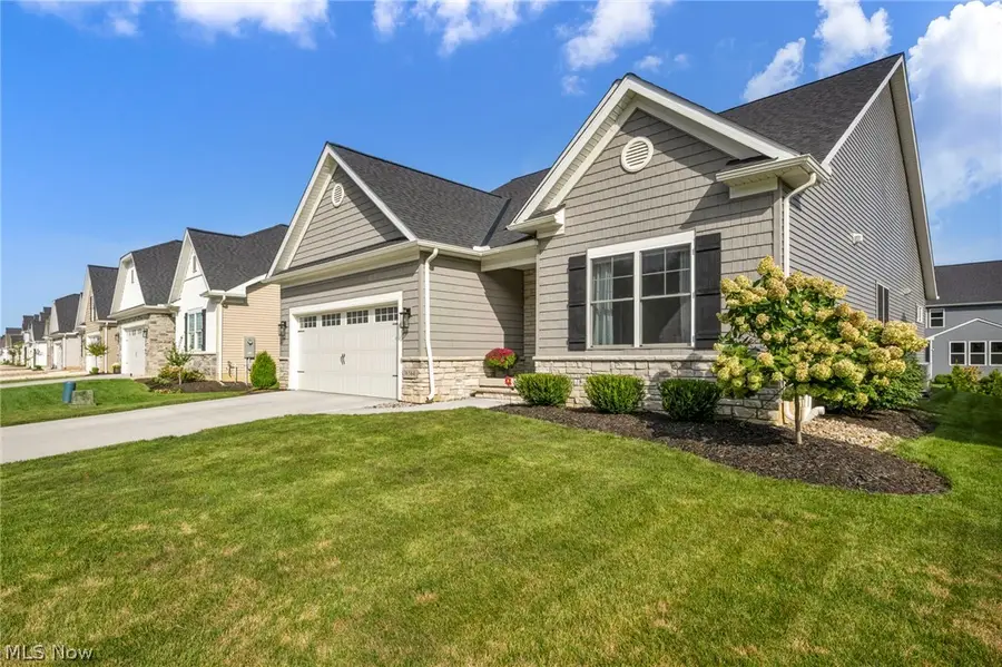 36564 Appian Way, North Ridgeville, OH 44039 - #2