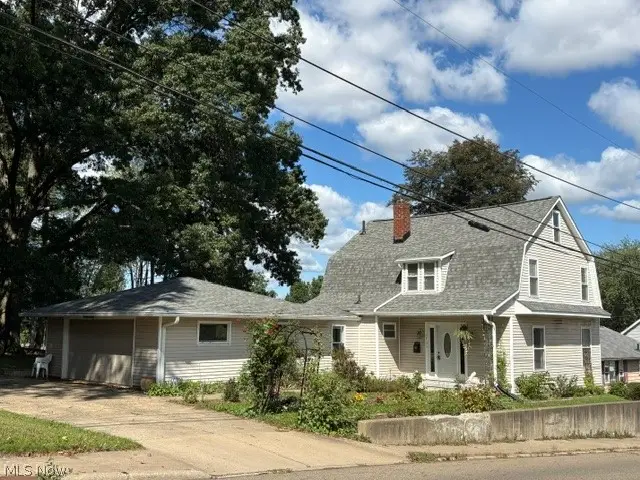 3735 Harrison Nw Avenue, Canton, OH 44709 - #2