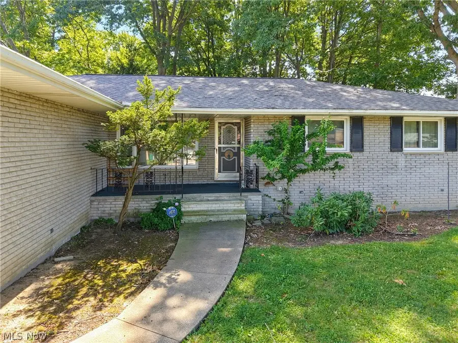 1780 E Parkhaven Drive, Seven Hills, OH 44131 - #3