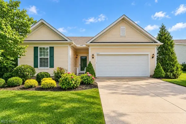 7967 Dovegate Drive, Mentor, OH 44060
