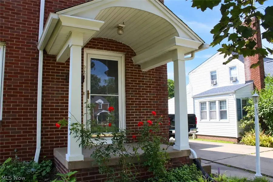 924 Spangler Ne Road, Canton, OH 44714 - #2