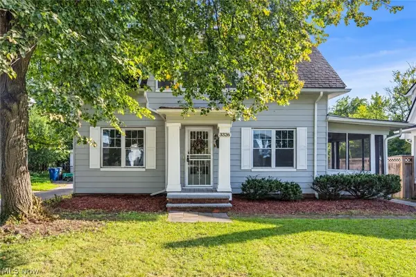 3326 E Scarborough Road, Cleveland Heights, OH 44118