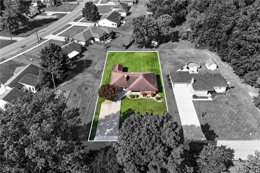 129 Evans Avenue, Austintown, OH 44515 - #2