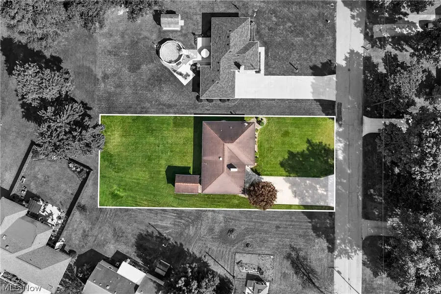 129 Evans Avenue, Austintown, OH 44515 - #3