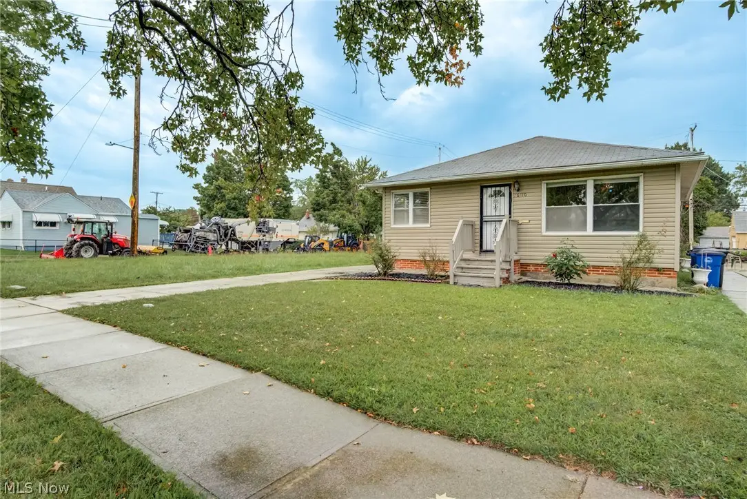 16110 Seville Road, Cleveland, OH 44128 - #1