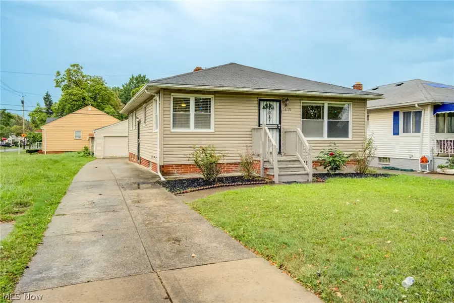 16110 Seville Road, Cleveland, OH 44128 - #2