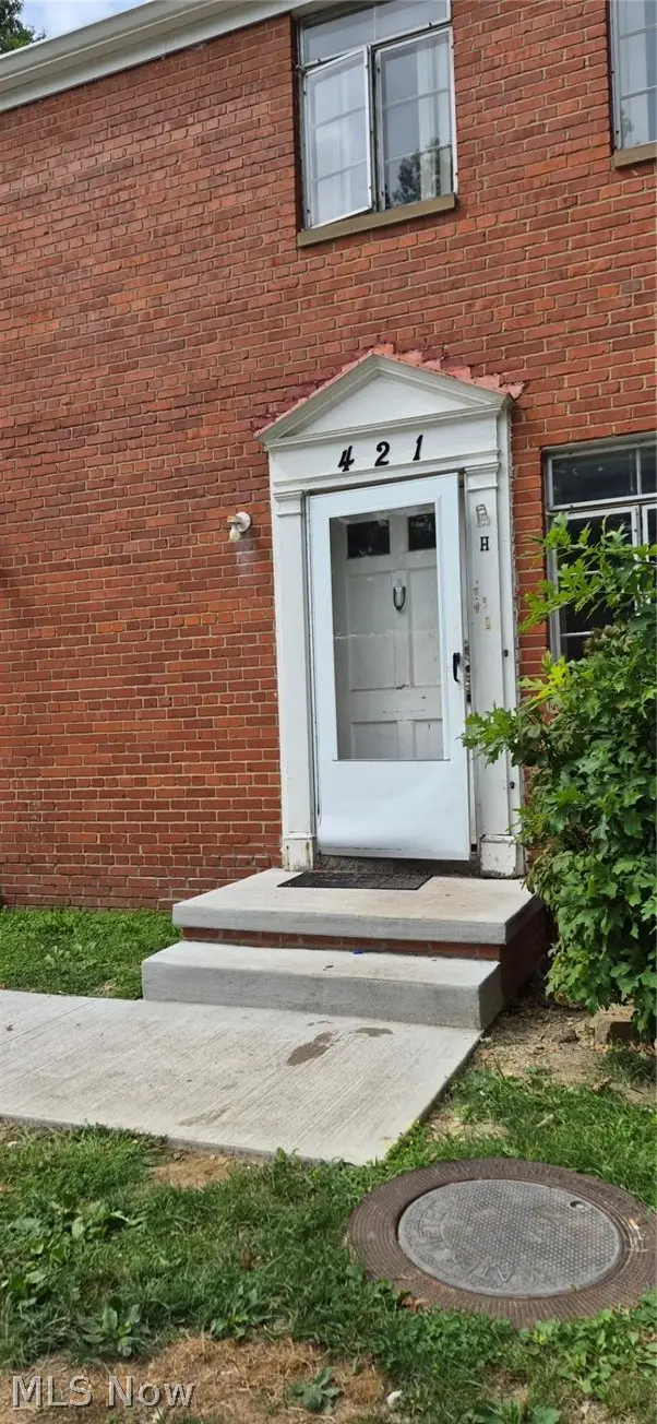 421 Kenwood Drive #H1, Euclid, OH 44123 - #2