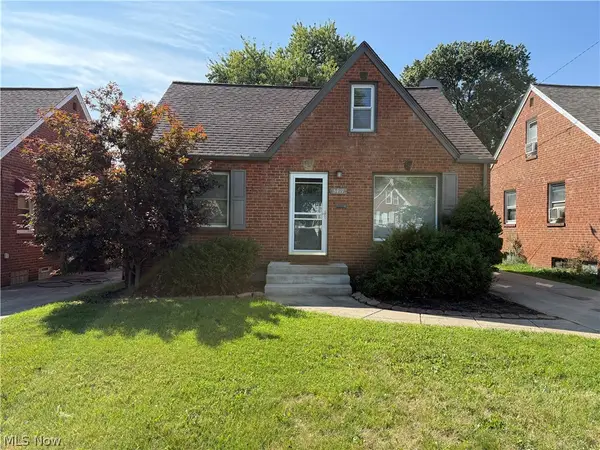 3419 Grovewood Avenue, Parma, OH 44134