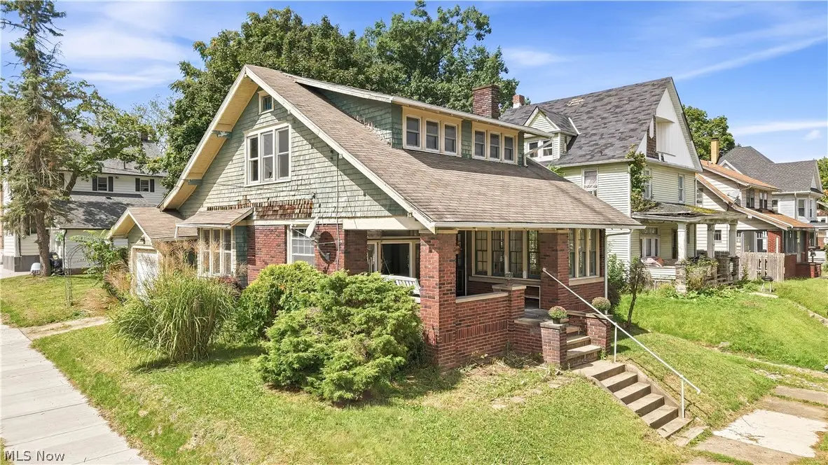 1245 S Freedom Avenue, Alliance, OH 44601 - #1