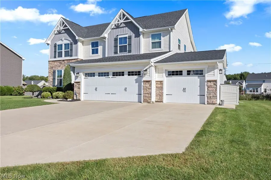 36622 Stockport Mill Drive, North Ridgeville, OH 44039 - #2