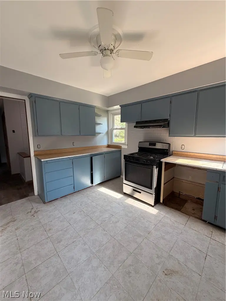 1586 Royalwood Road, Broadview Heights, OH 44147 - #3