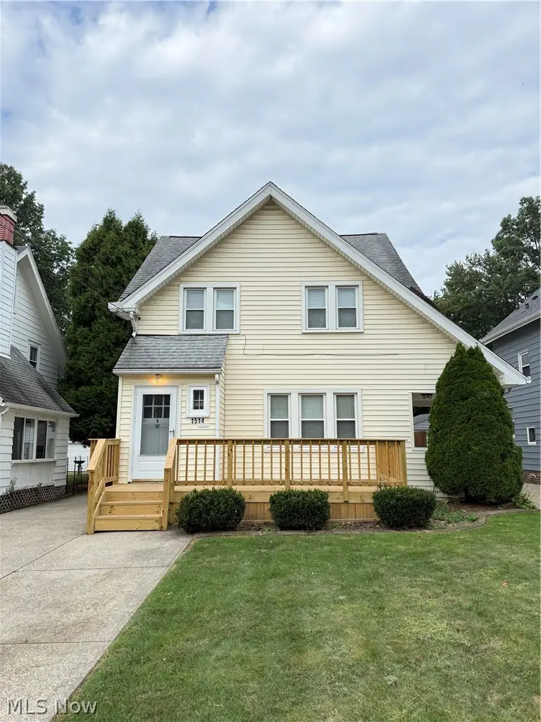 1514 8th Street, Cuyahoga Falls, OH 44221 - #1