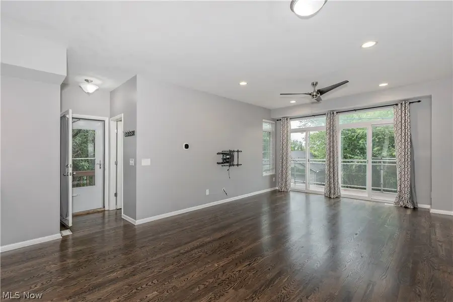 2868 W 11th Street, Cleveland, OH 44113 - #3