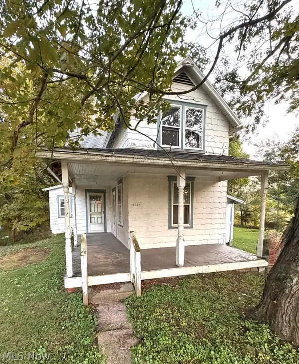 2054 17th Se Street, Canton, OH 44707