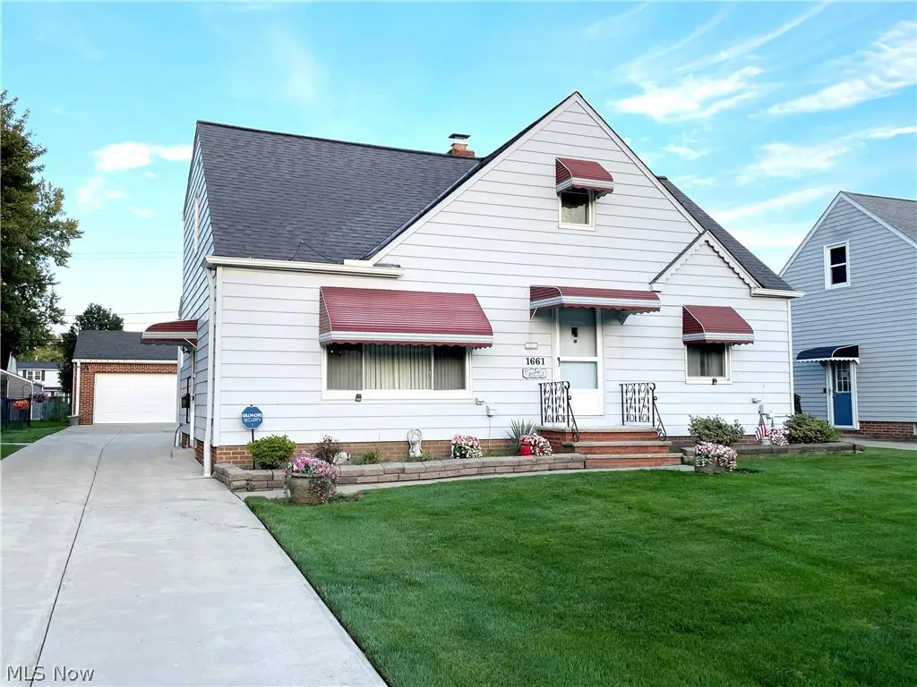 1661 Byron Drive, Mayfield Heights, OH 44124 - #1