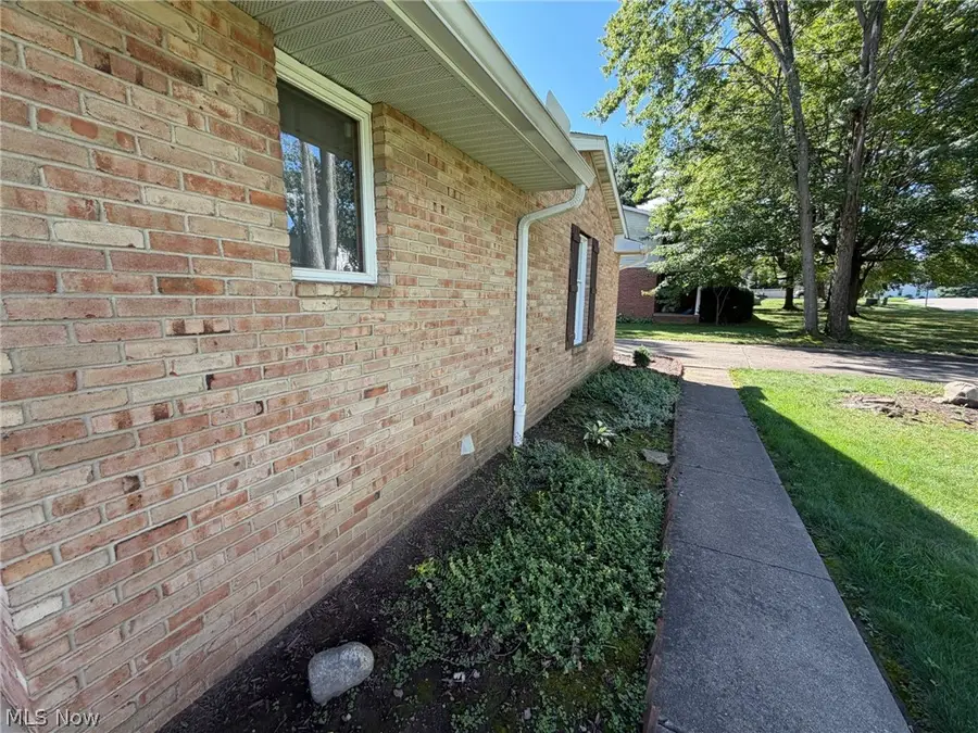 762 Sawmill Ne Trail, Massillon, OH 44646 - #3