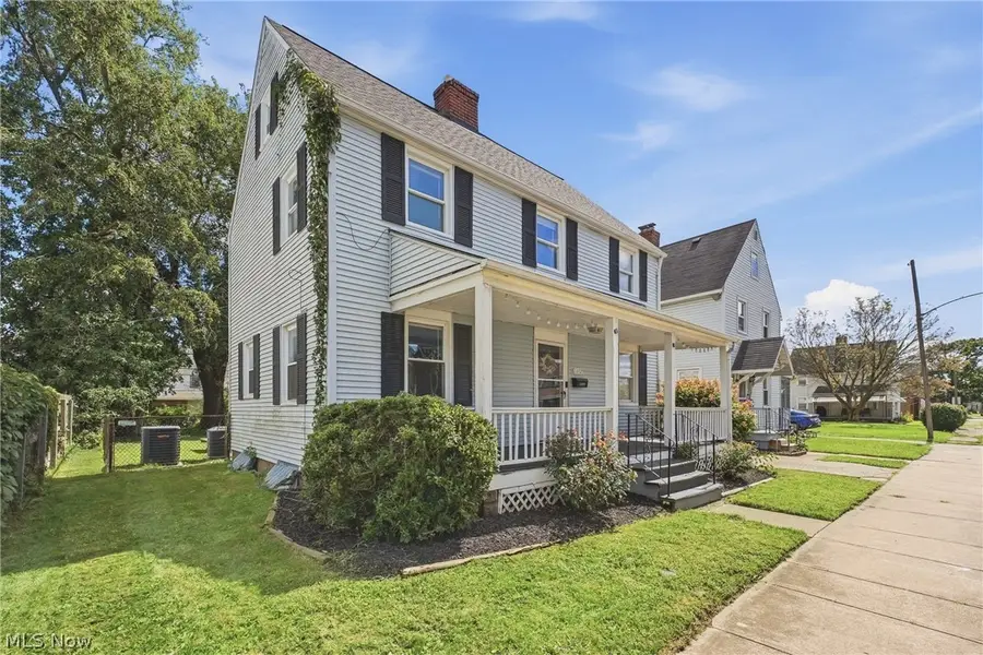 1372 Roslyn Sw Avenue, Canton, OH 44710 - #2