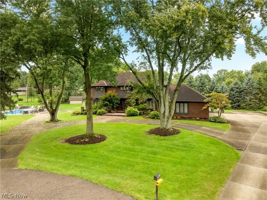1280 Grenada Ne Drive, Canton, OH 44714 - #3