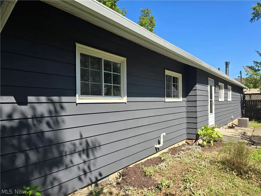 1800 Liberty Drive, Akron, OH 44313 - #3
