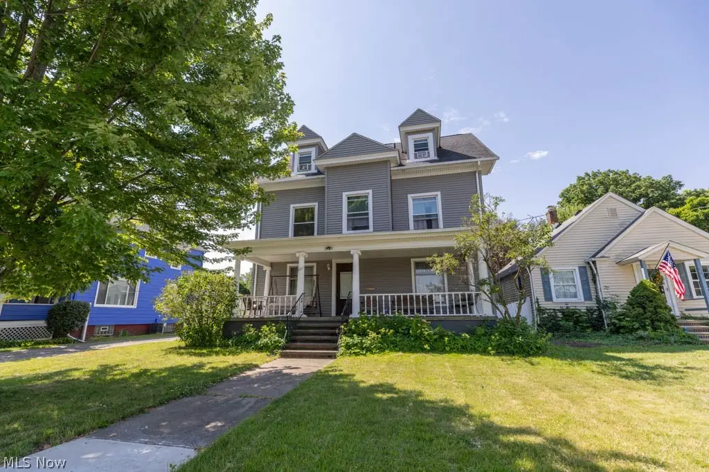 1037 W 8th Street, Lorain, OH 44052 - #1
