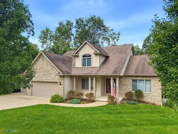 10 Cayuga Trail, Malvern, OH 44644